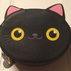 Loungefly Black Cat Face Crossbody Loungefly Black Cat Face Crossbody